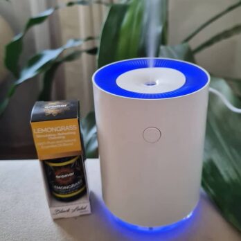 Purificador de aire + Aceite esencial de 15 ml